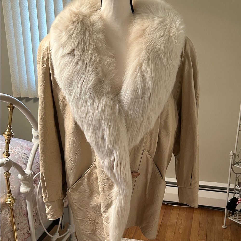 Marvin Richards Cream Fur-Trimmed Cape